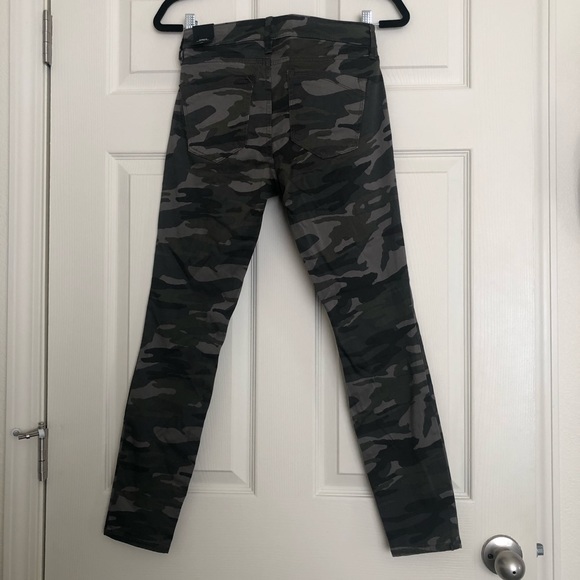 Express Camo Jeans - Picture 7 of 16